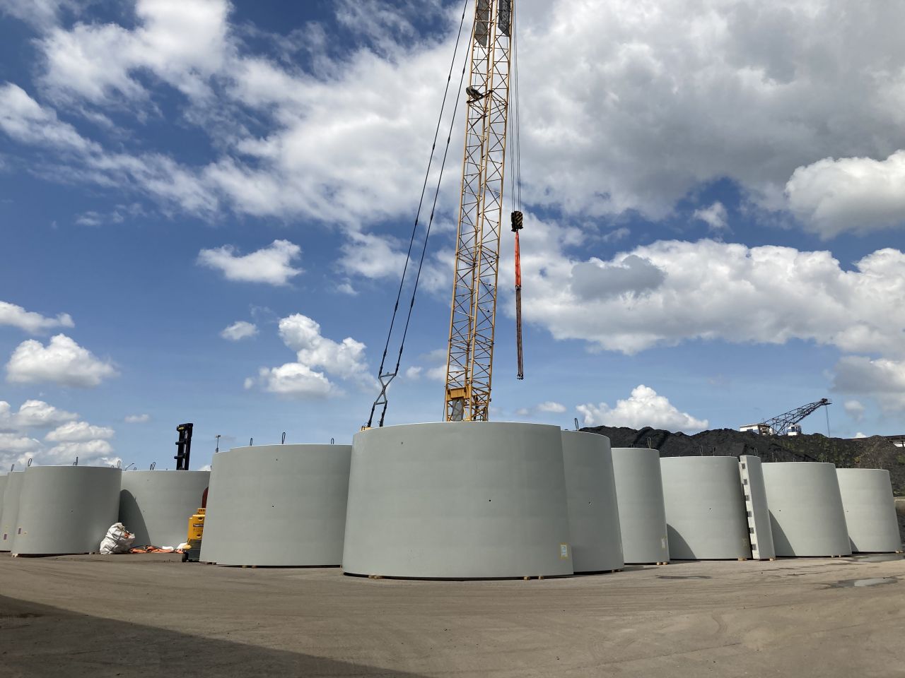 Transporte Betonelemente von Windkraftwerk ab Zwischenlager