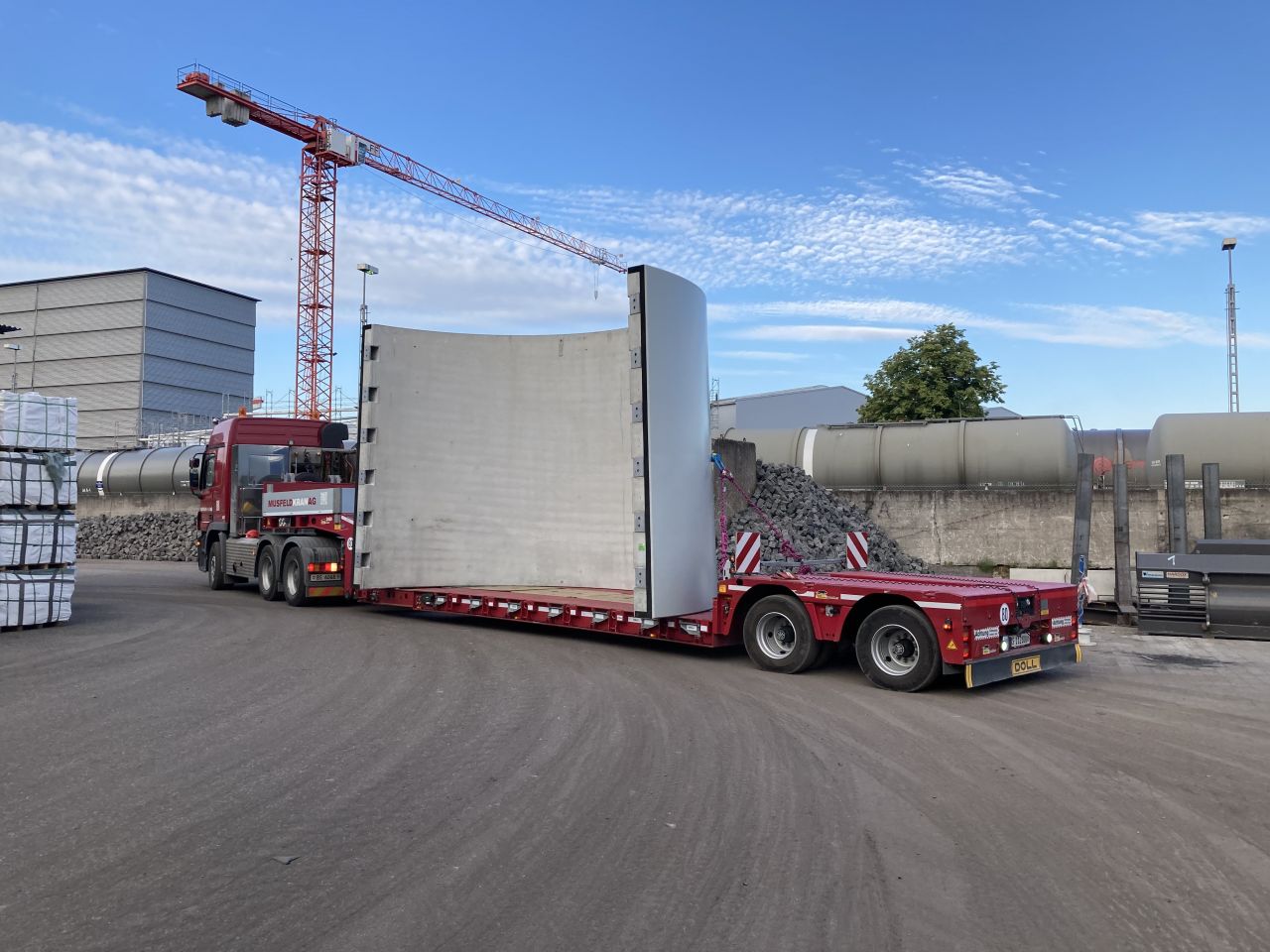 Transporte Betonelemente von Windkraftwerk ab Zwischenlager