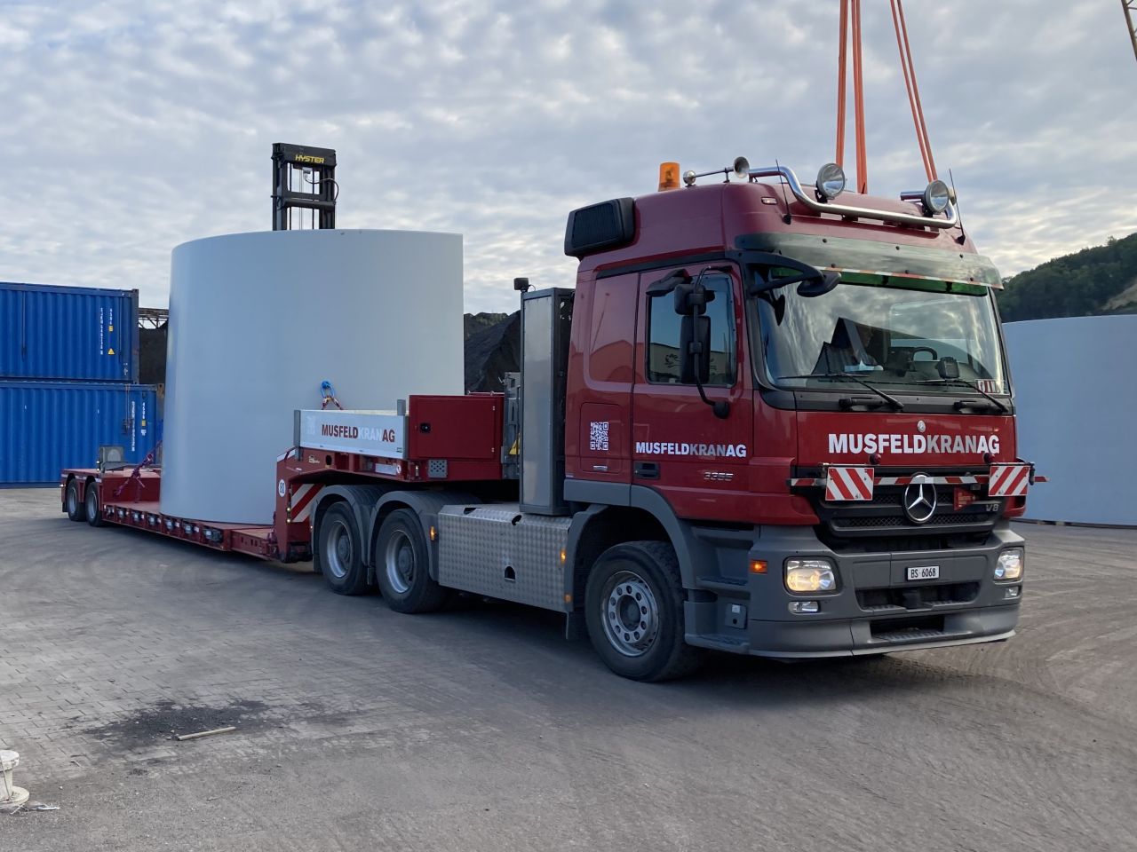Transporte Betonelemente von Windkraftwerk ab Zwischenlager